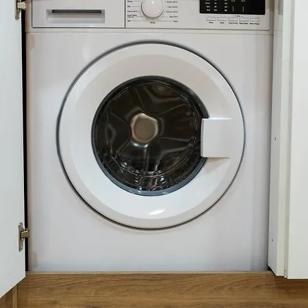 дени хоум Apartment Burgas